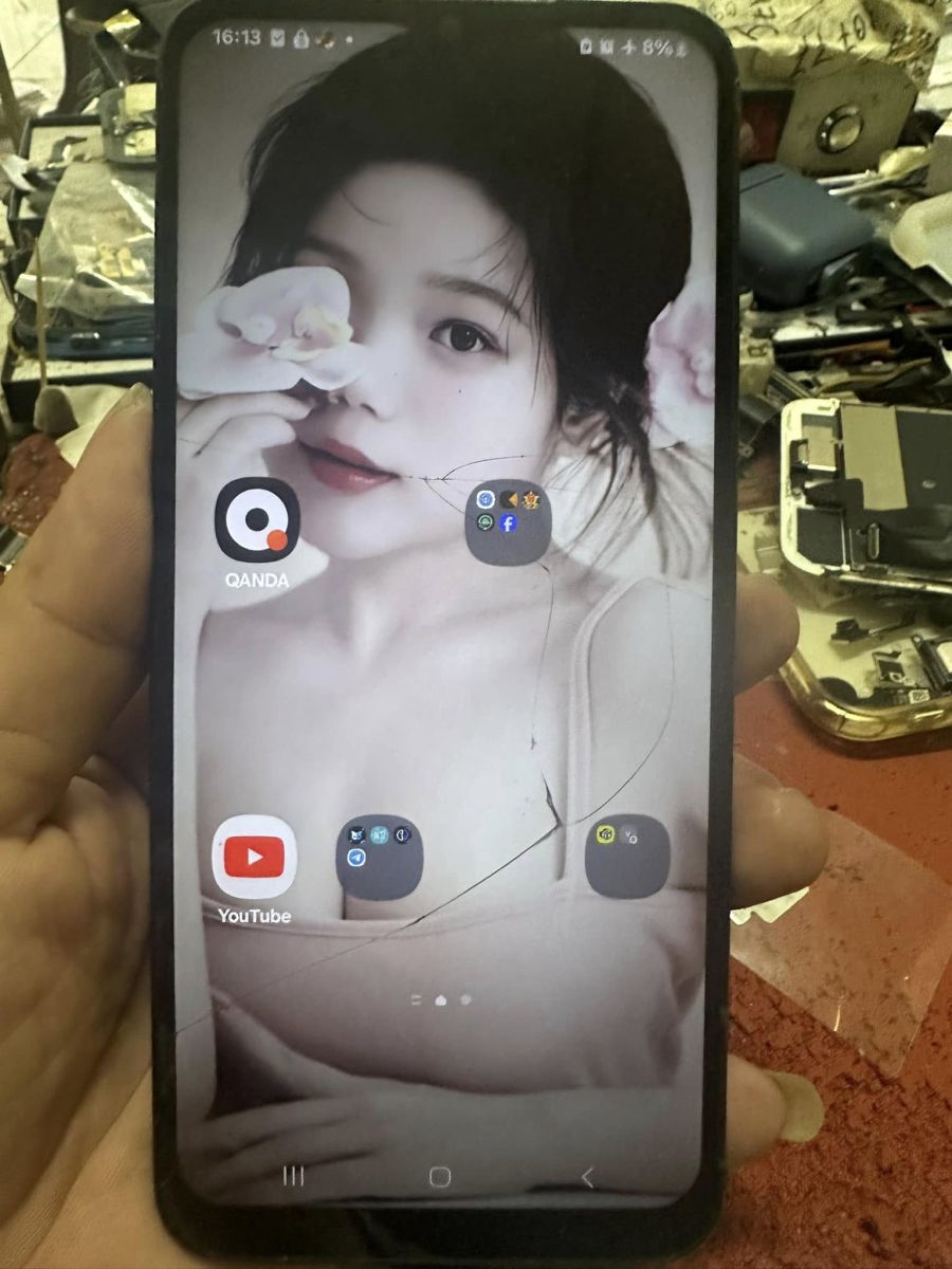 Sửa điện thoại Samsung chai pin